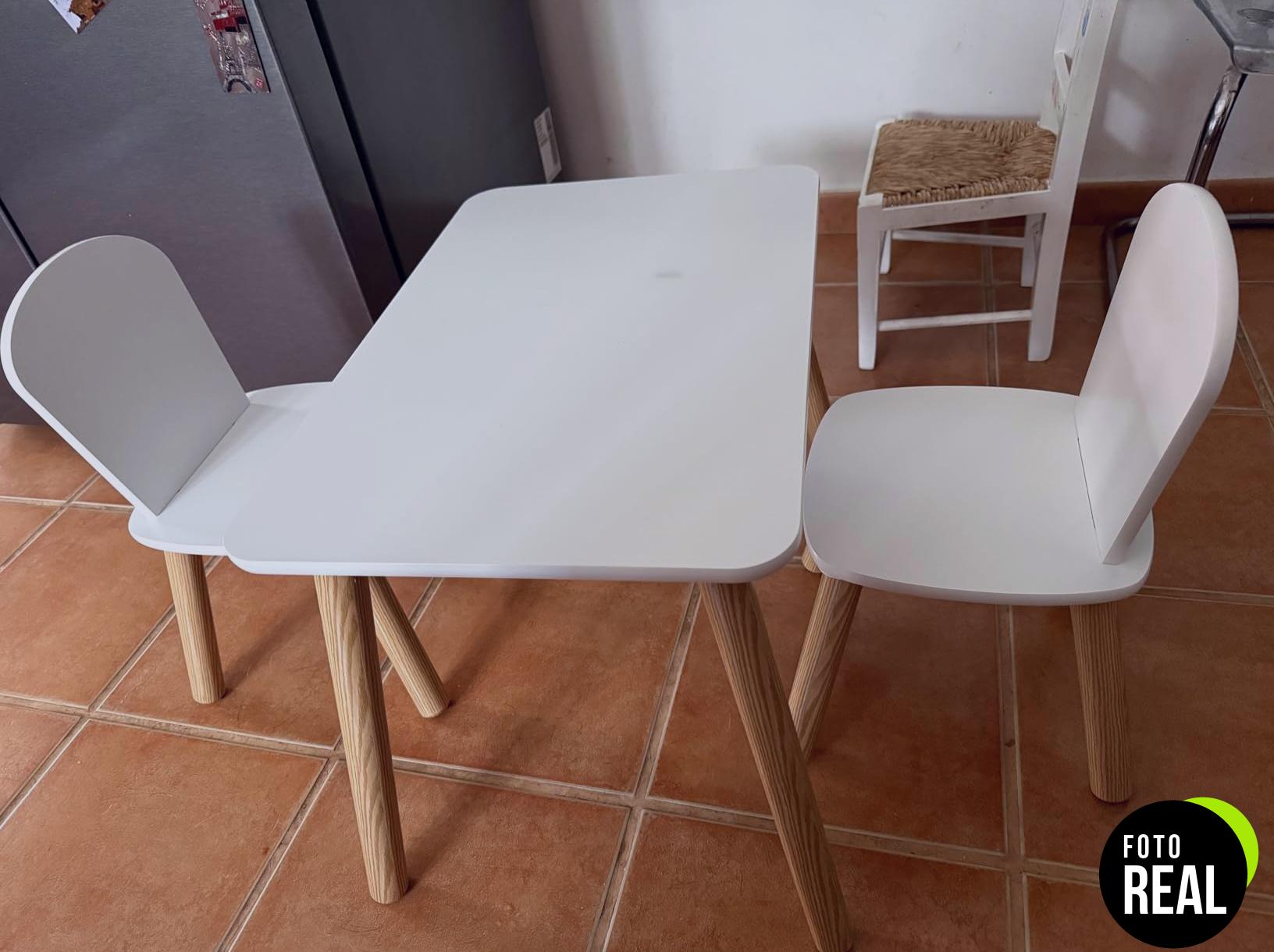 atmosphera-juego-mesa-sillas-infantiles-alex-blancas-foto-1